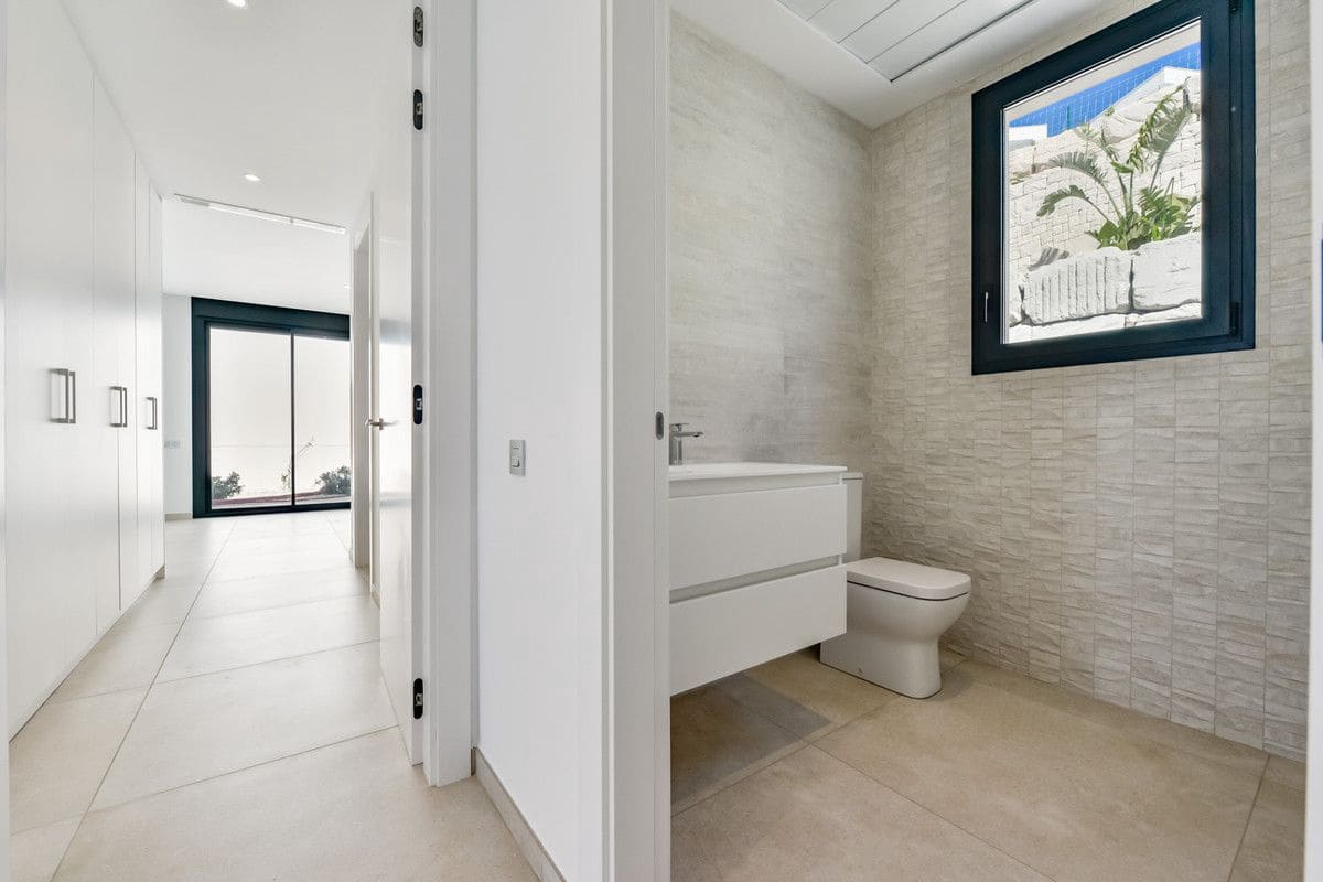 4 slaapkamer Villa te koop in Finestrat met zwembad - € 1.800.000 (Ref: 9993365)