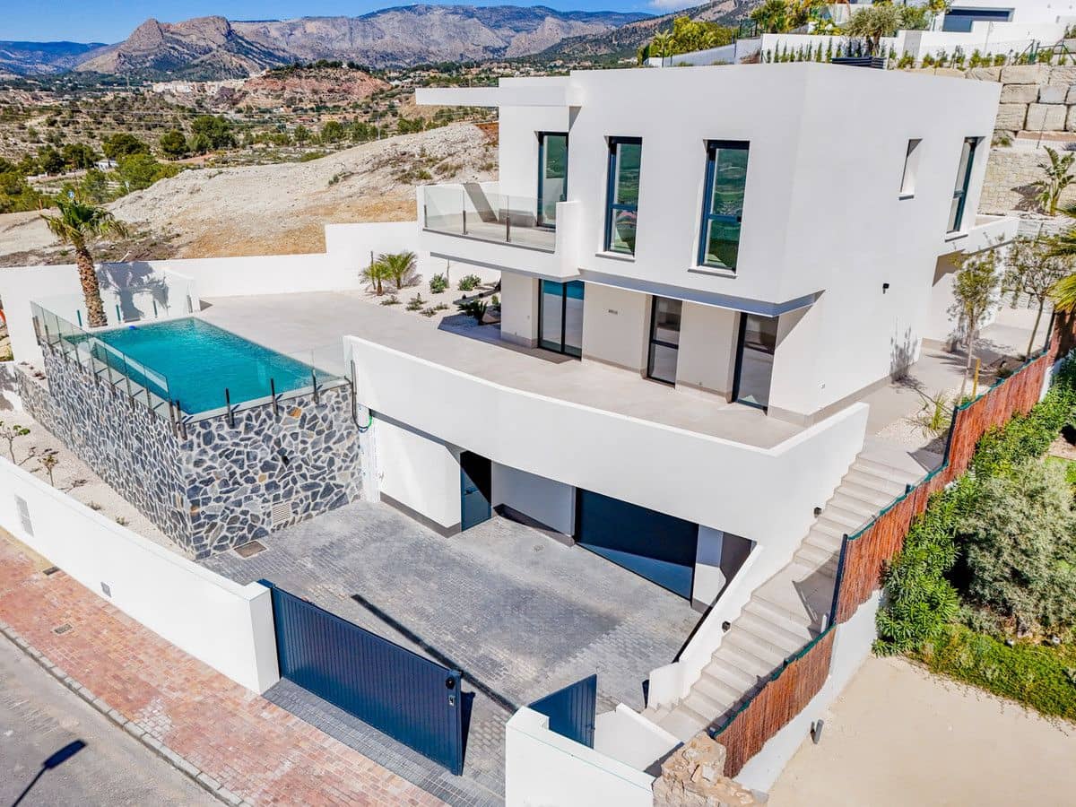 4 slaapkamer Villa te koop in Finestrat met zwembad - € 1.800.000 (Ref: 9993365)