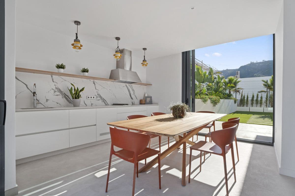 3 makuuhuone Huvila myytävänä paikassa La Villajoyosa / Vila Joiosa mukana uima-altaan - 1 080 000 € (Ref: 9993378)