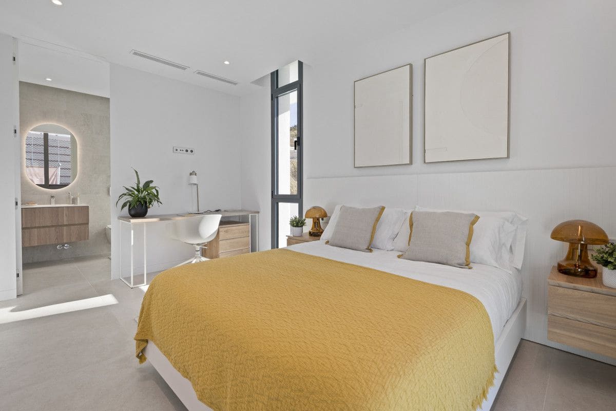 3 makuuhuone Huvila myytävänä paikassa La Villajoyosa / Vila Joiosa mukana uima-altaan - 1 080 000 € (Ref: 9993378)