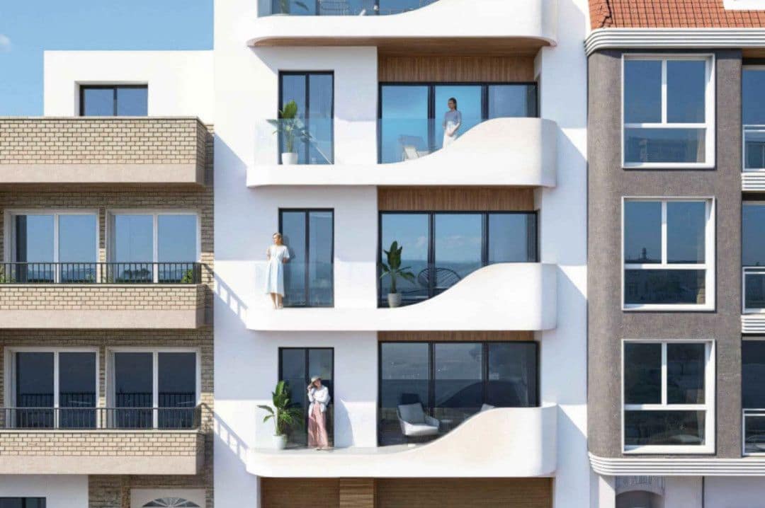 4 sypialnia Apartament na sprzedaż w Torrevieja z basenem - 609 000 € (Ref: 9993381)
