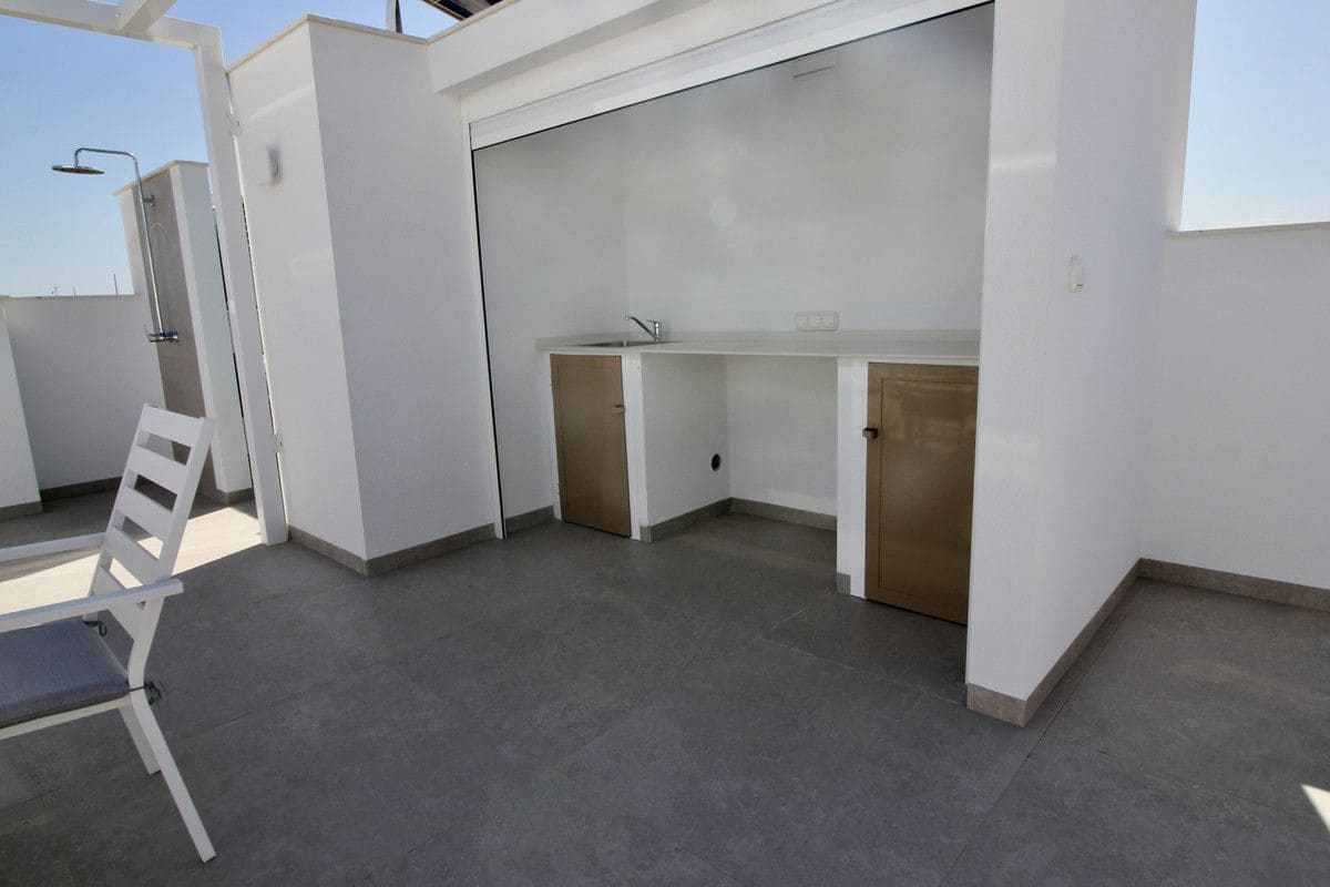 3 sypialnia Willa na sprzedaż w San Pedro del Pinatar z basenem - 345 000 € (Ref: 9993387)