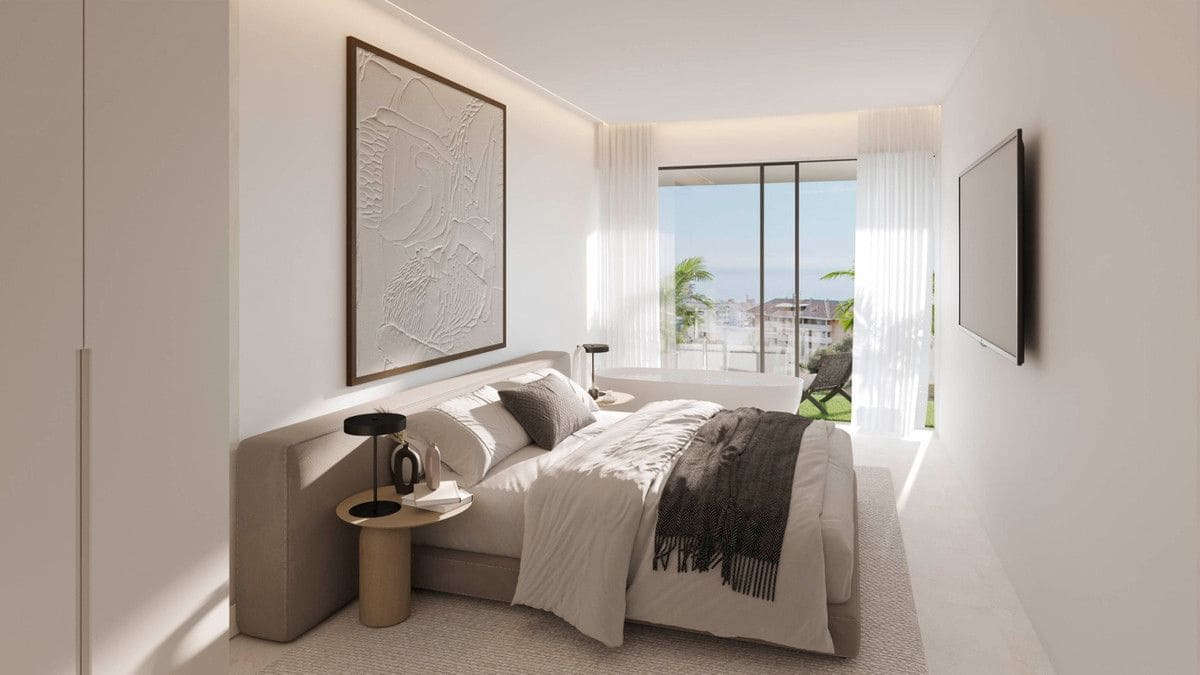 4 slaapkamer Villa te koop in Fuengirola met zwembad - € 1.300.000 (Ref: 9993428)