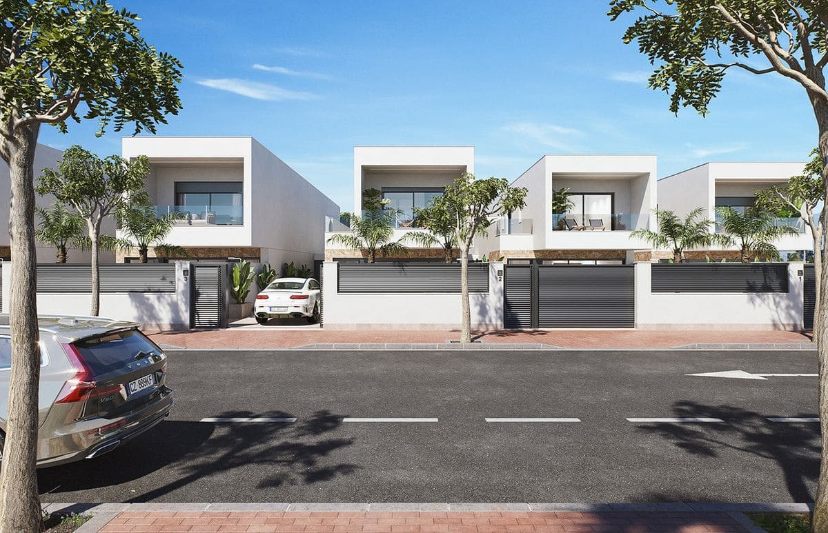 Chalet de 4 habitaciones en San Pedro del Pinatar en venta con piscina - 890.000 € (Ref: 9993434)