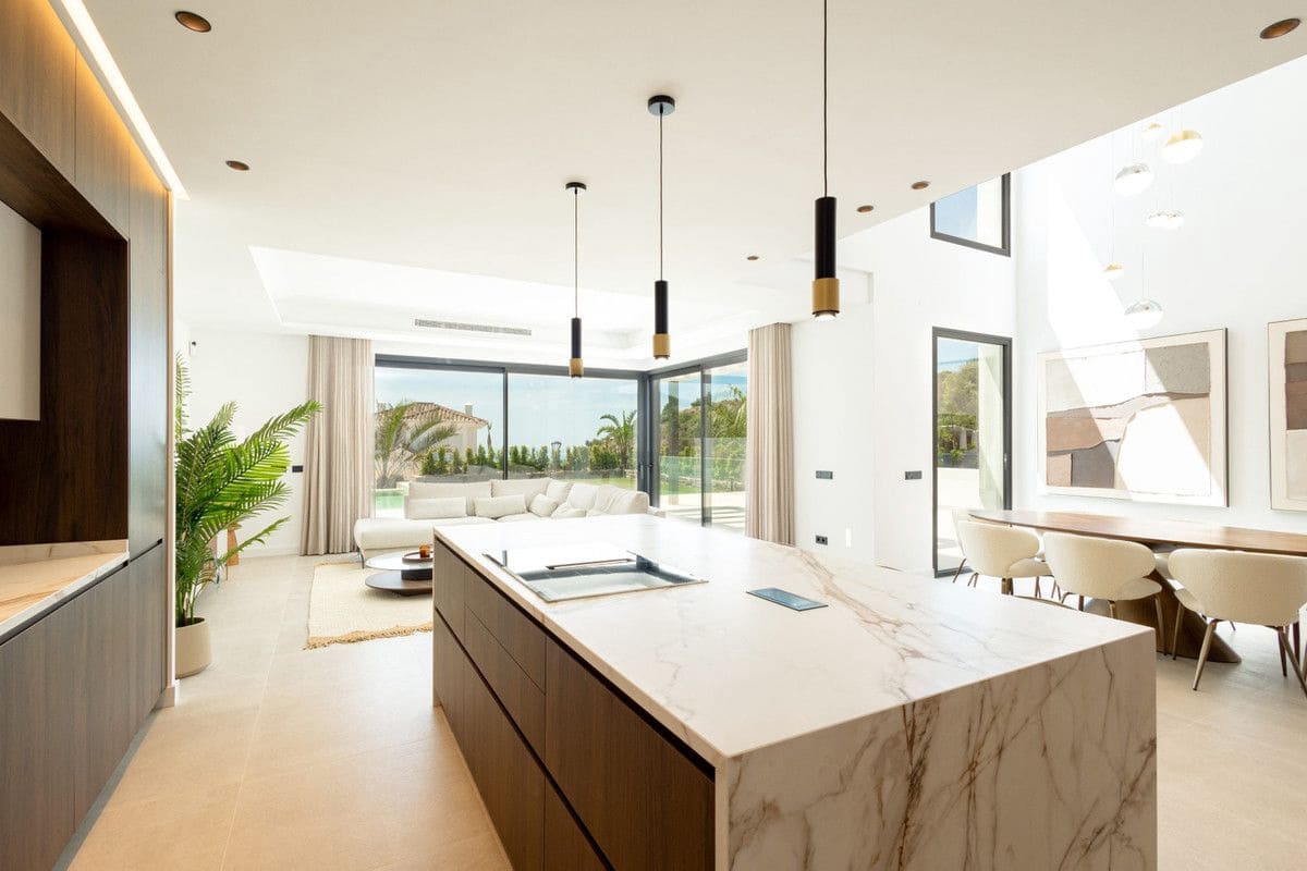 4 soveværelse Villa til salg i Mijas med swimmingpool - € 1.750.000 (Ref: 9993437)