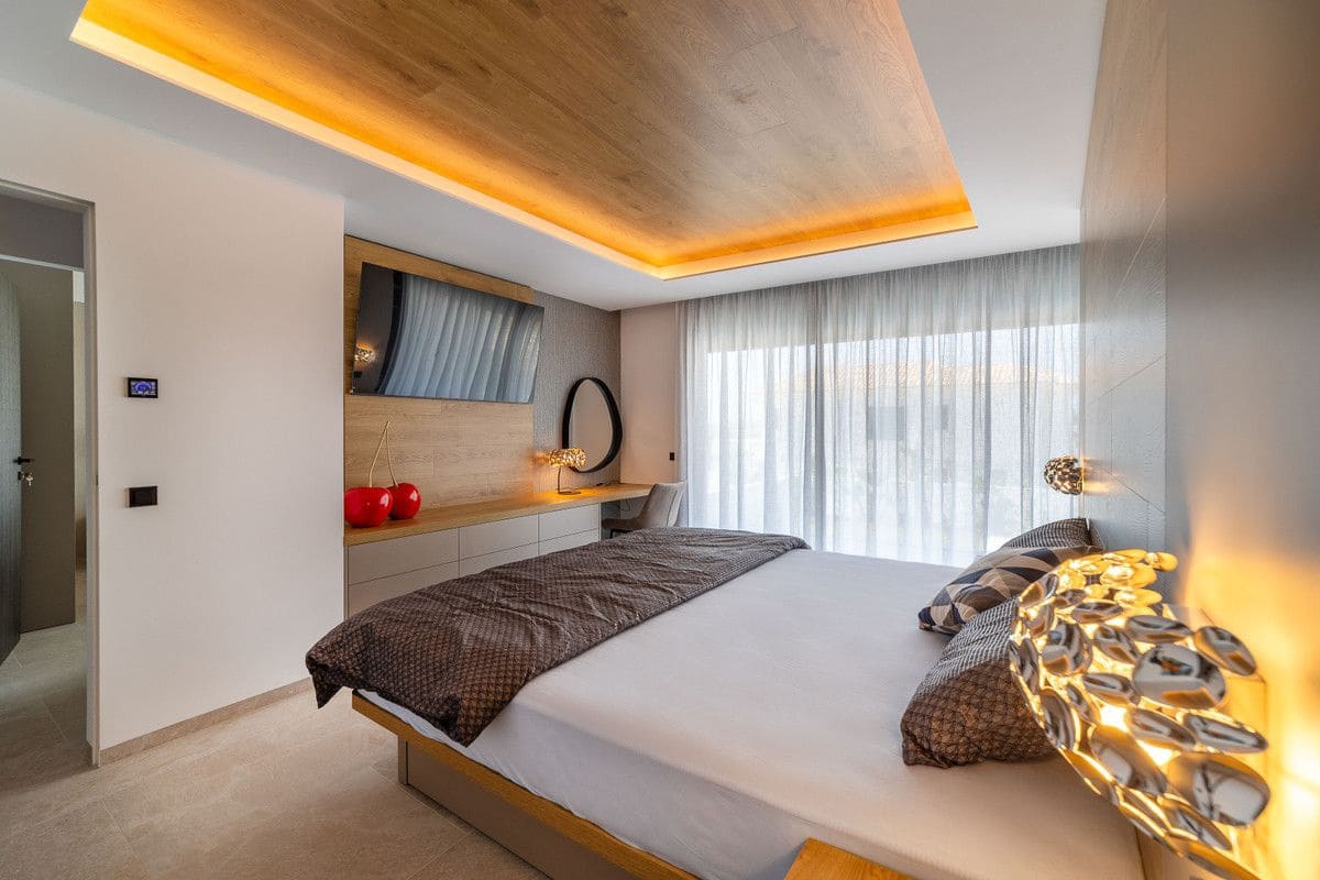 5 slaapkamer Villa te koop in Marbella met zwembad - € 2.995.000 (Ref: 9993473)