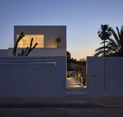 3 Zimmer Villa zu verkaufen in Valle Romano Golf, Estepona mit Pool - 1.100.000 € (Ref: 9993486)