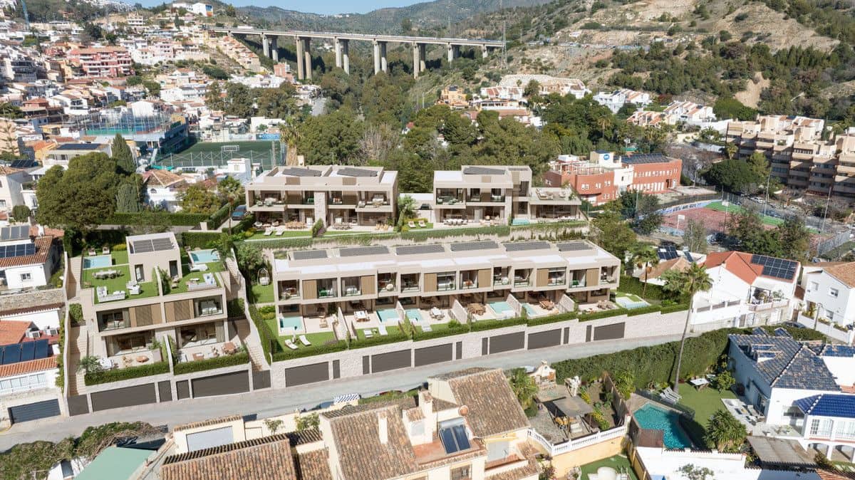 3 soveværelse Byhus til salg i Malaga by med swimmingpool - € 1.500.000 (Ref: 9993497)