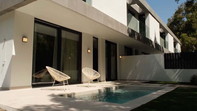 3 soveværelse Villa til salg i Málaga by med swimmingpool - € 1.750.000 (Ref: 9993500)