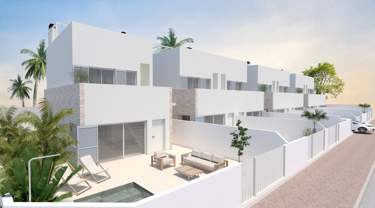 3 quarto Casa em Banda para venda em Torre de la Horadada com piscina - 492 000 € (Ref: 9993501)