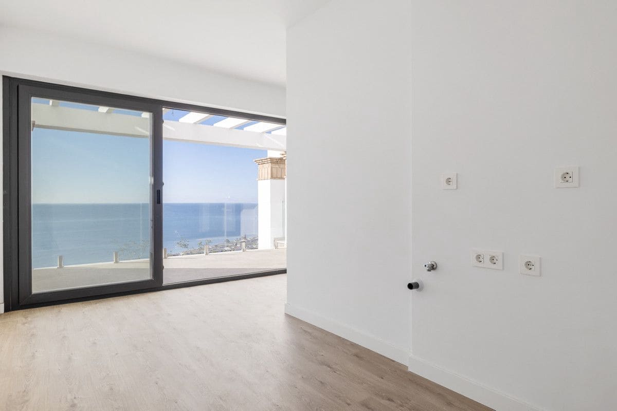 Casa de 2 habitaciones en El Peñoncillo en venta con piscina - 346.000 € (Ref: 9993503)