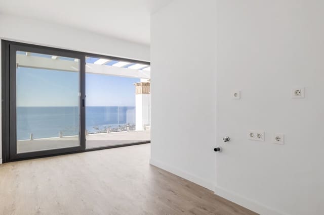 Casa de 2 habitaciones en El Peñoncillo, Torrox en venta con piscina - 346.000 € (Ref: 9993503)