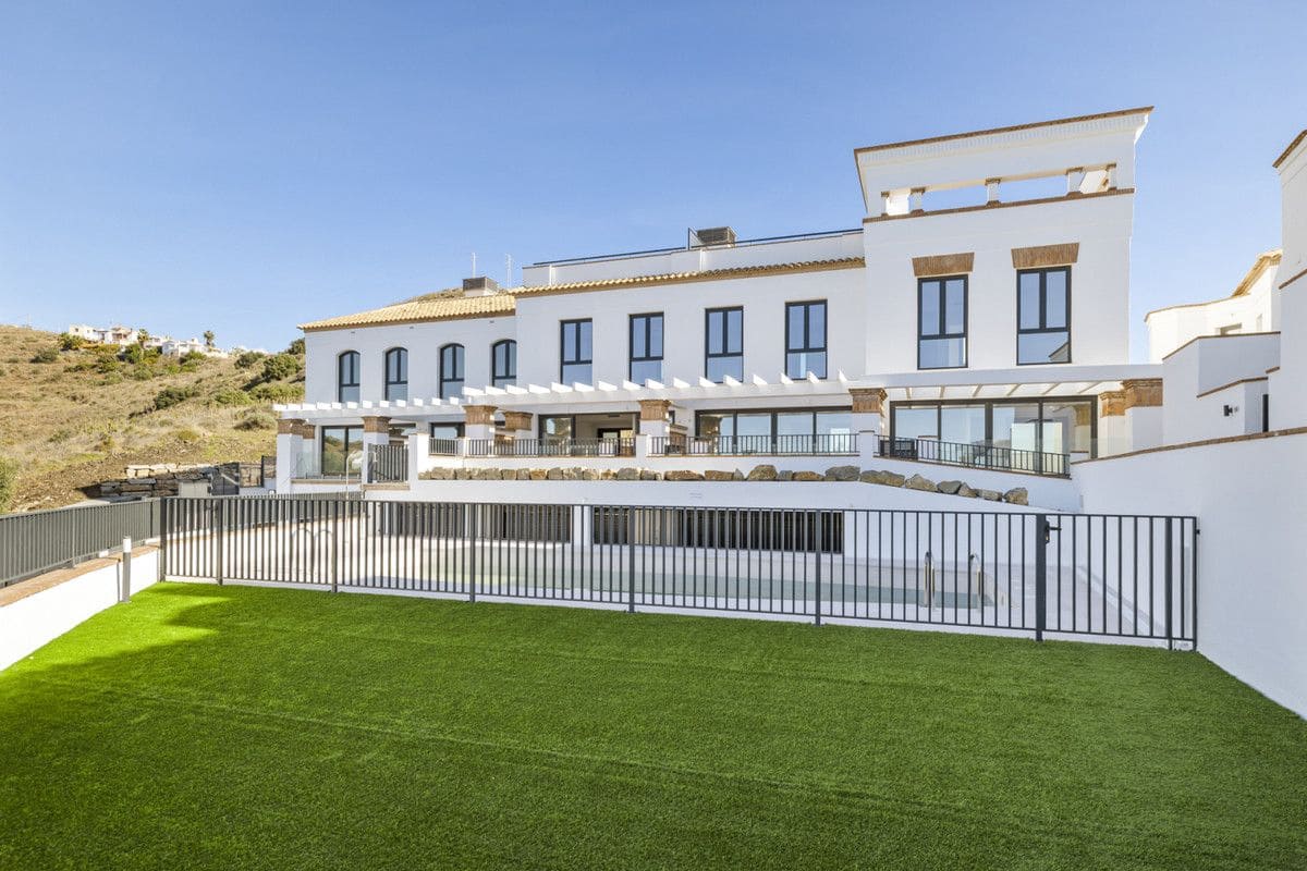 Casa de 2 habitaciones en El Peñoncillo en venta con piscina - 346.000 € (Ref: 9993503)