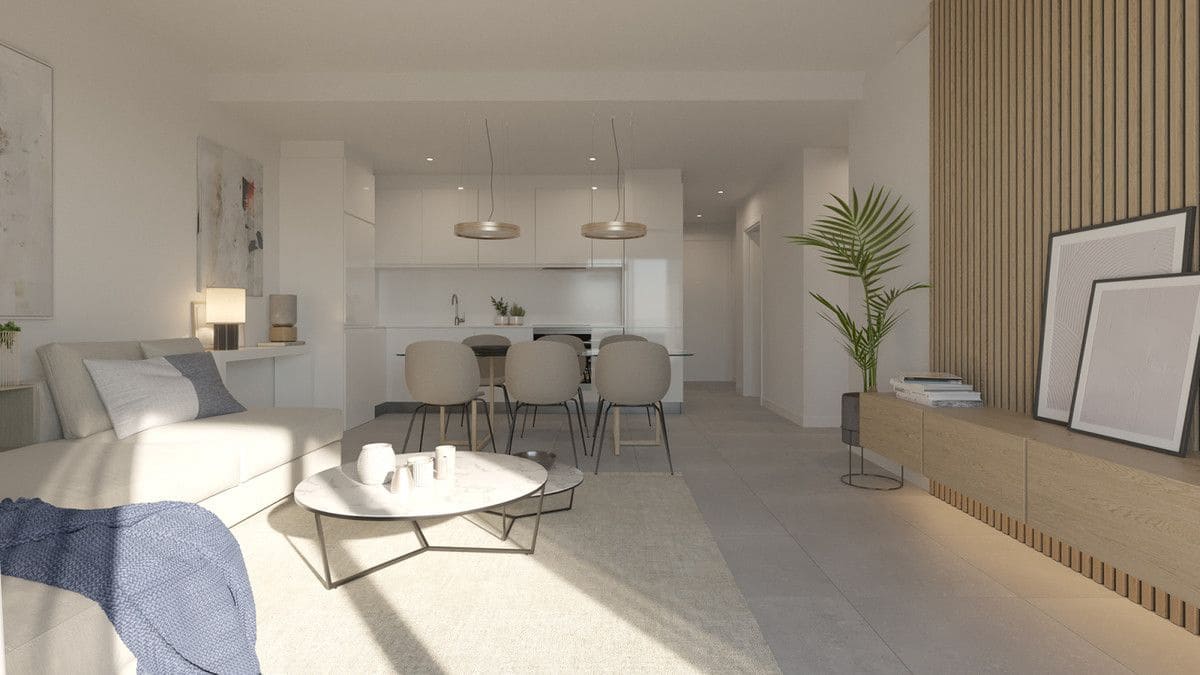 4 makuuhuone Omakotitalo myytävänä paikassa San Roque mukana uima-altaan - 490 000 € (Ref: 9993510)