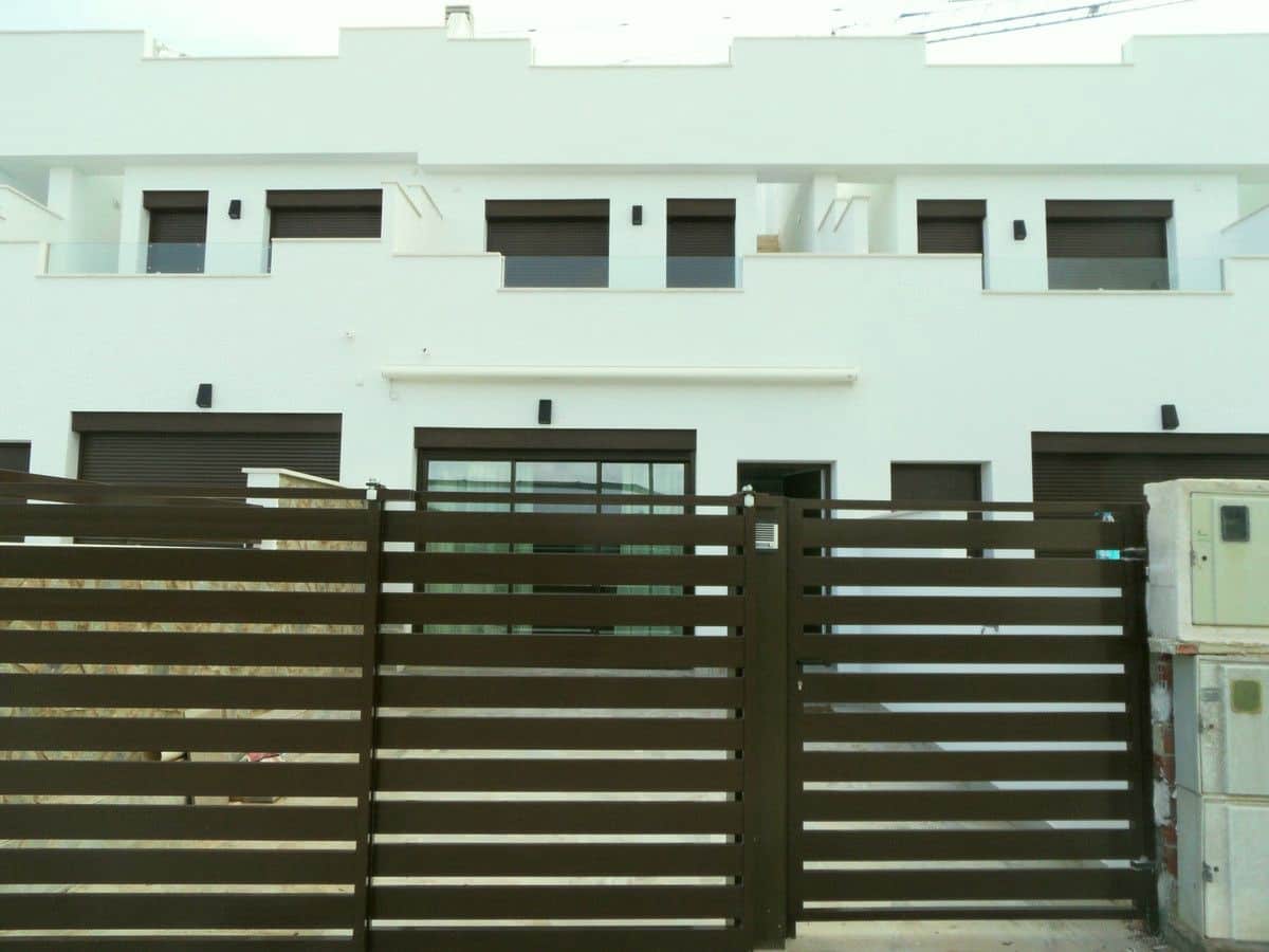 3 sypialnia Dom na sprzedaż w Pilar de la Horadada z basenem - 354 900 € (Ref: 9993529)
