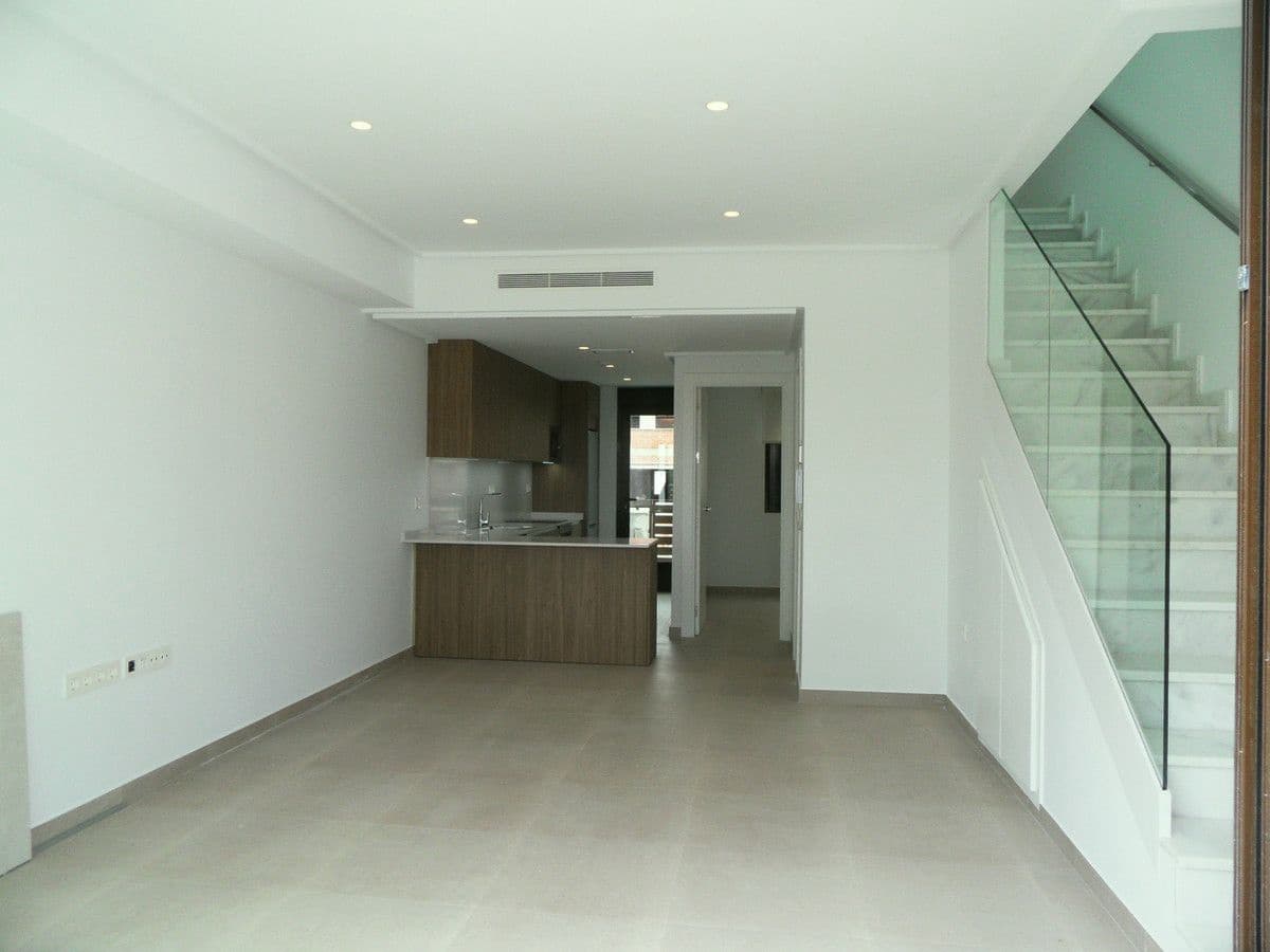 3 sypialnia Dom na sprzedaż w Pilar de la Horadada z basenem - 354 900 € (Ref: 9993529)