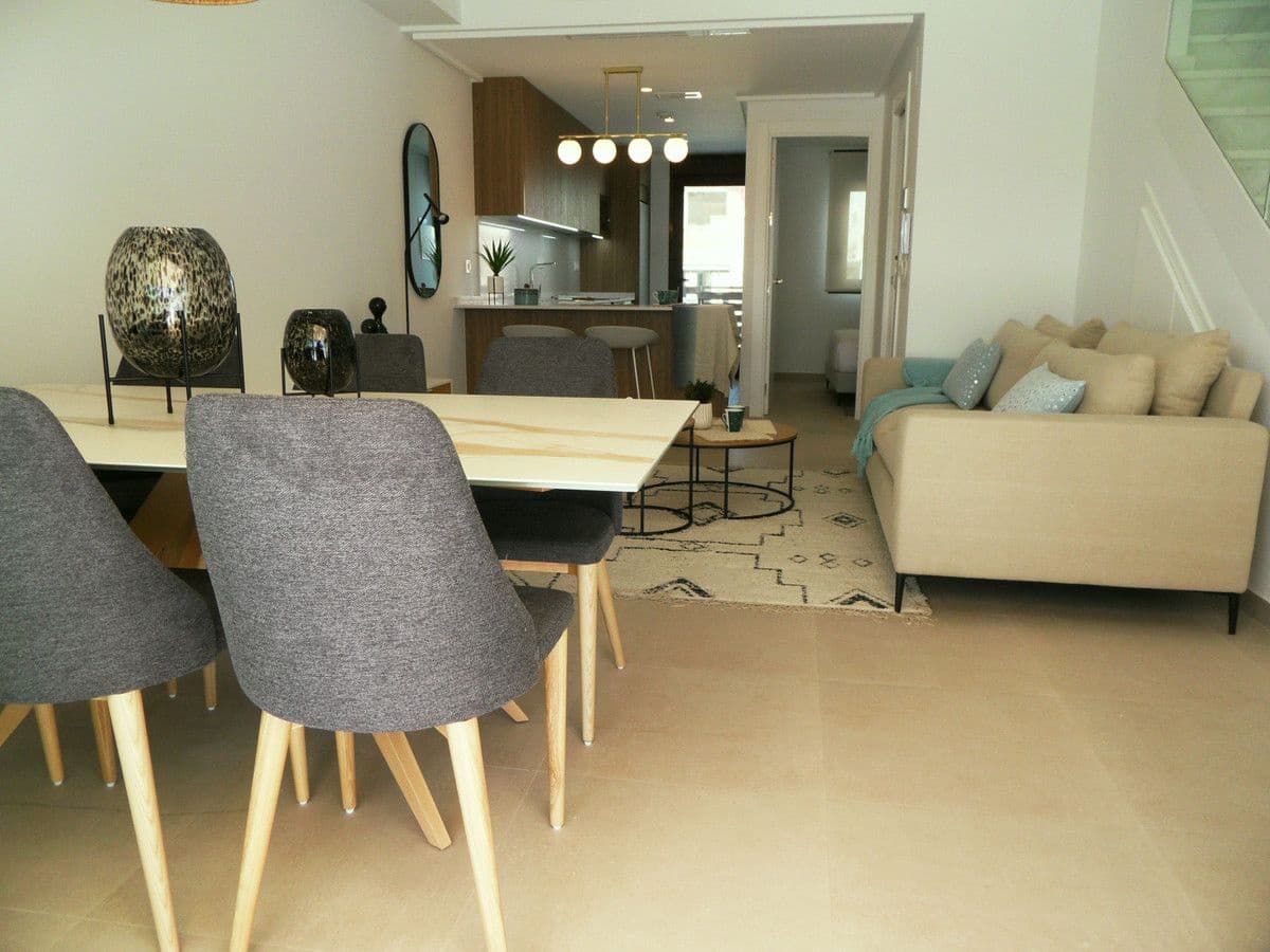 3 sypialnia Dom na sprzedaż w Pilar de la Horadada z basenem - 354 900 € (Ref: 9993529)