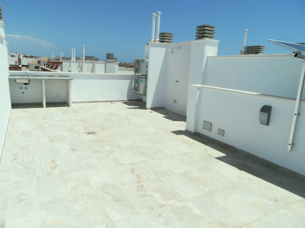 3 sypialnia Dom na sprzedaż w Pilar de la Horadada z basenem - 354 900 € (Ref: 9993529)
