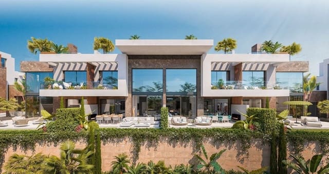 4 soveværelse Semi-Rækkehus til salg i Río Real, Marbella med swimmingpool - € 1.890.000 (Ref: 9993536)