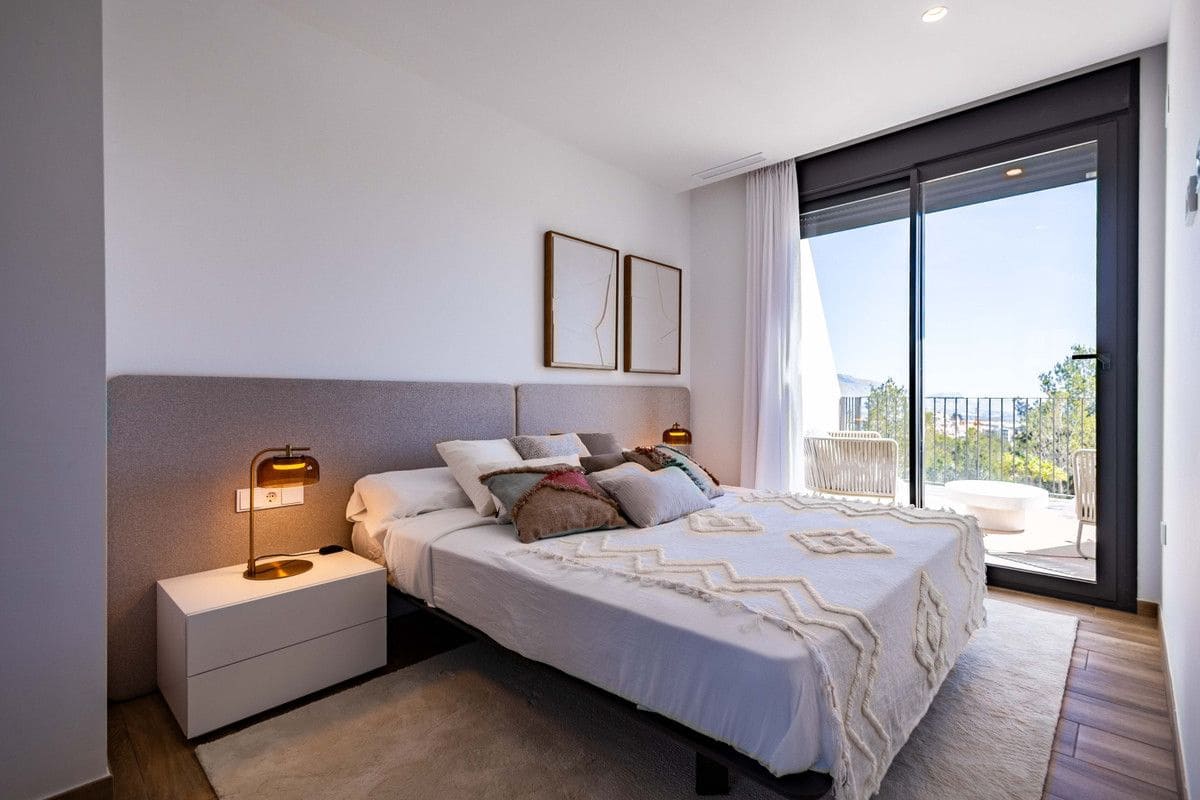 3 slaapkamer Villa te koop in Polop met zwembad - € 579.700 (Ref: 9994425)