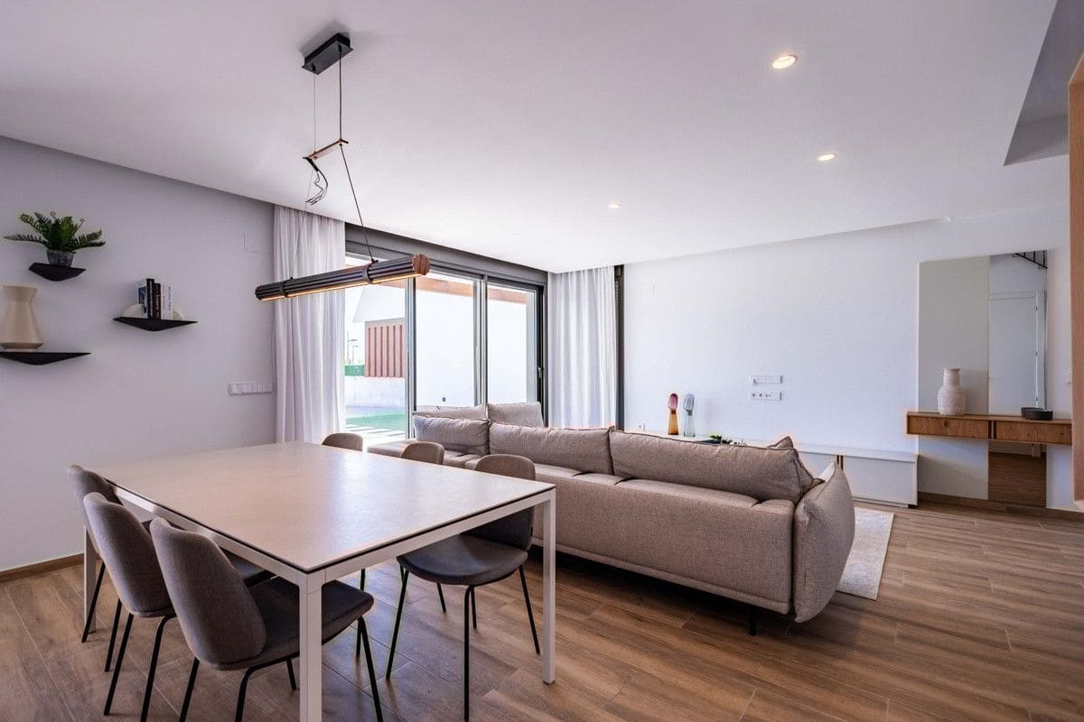 Chalet de 4 habitaciones en Polop en venta con piscina - 768.700 € (Ref: 9994427)