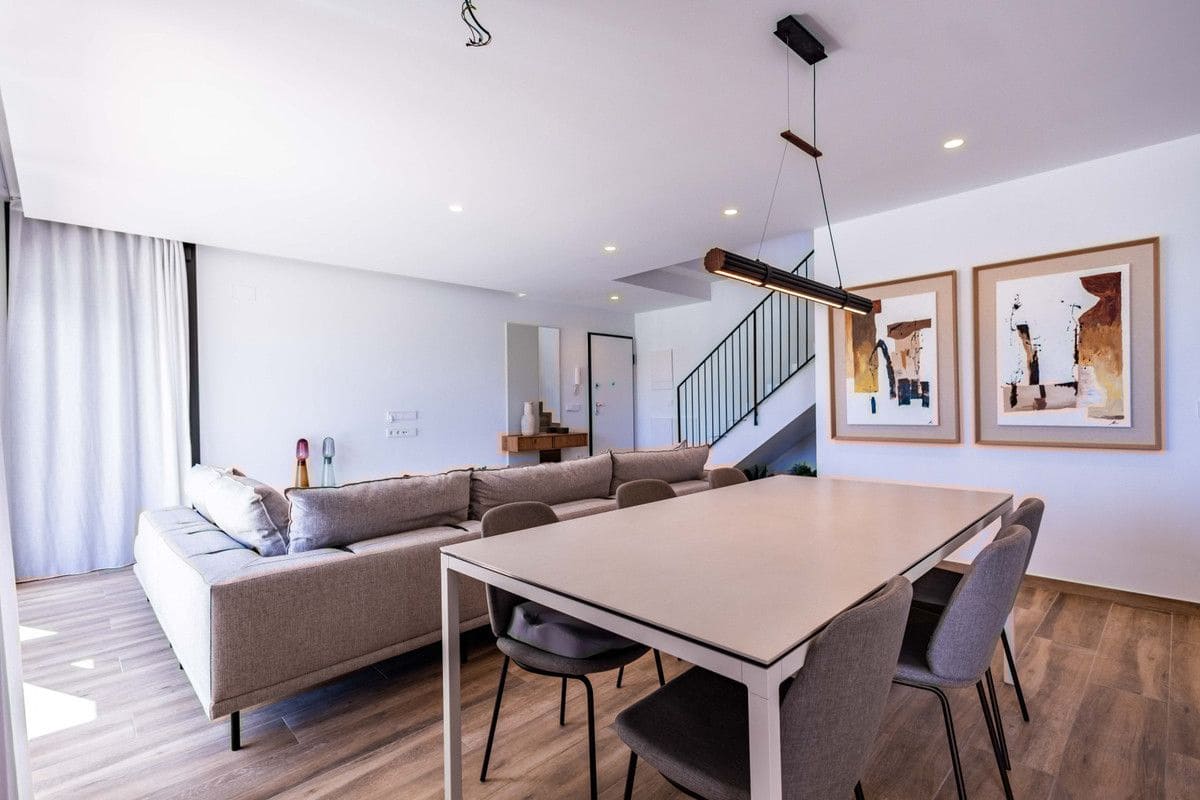 Chalet de 4 habitaciones en Polop en venta con piscina - 768.700 € (Ref: 9994427)