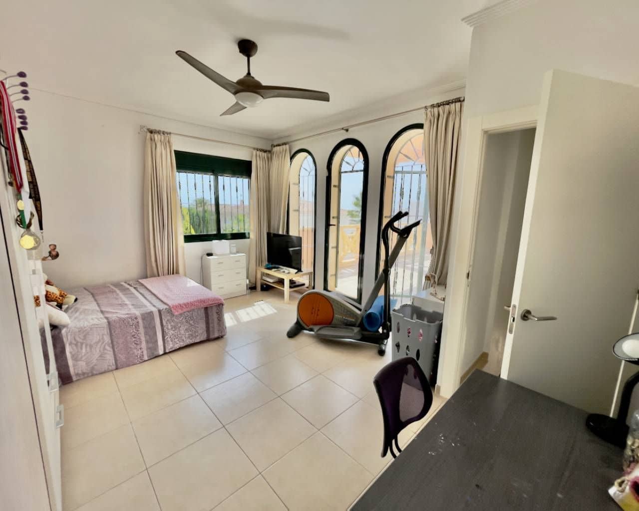 4 soverom Villa til salgs i Dona Pepa - € 470 000 (Ref: 9995249)