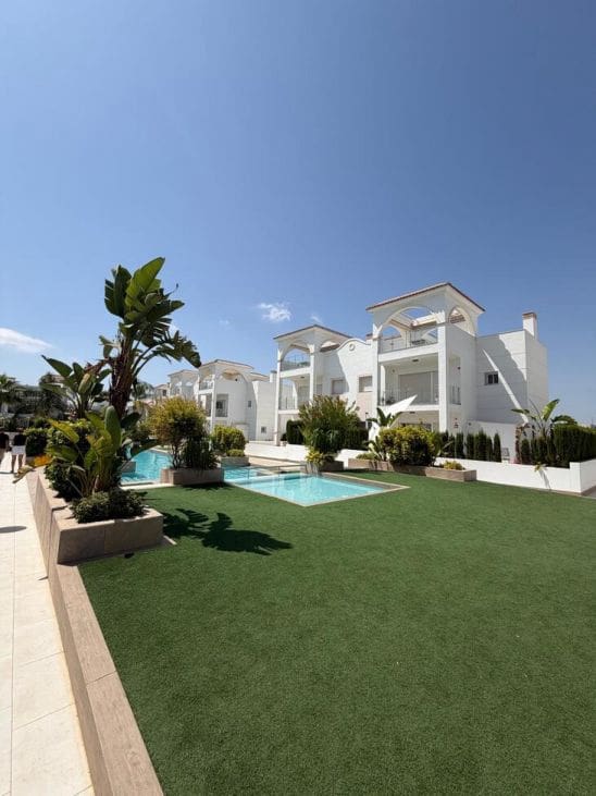 3 chambre Bungalow à vendre à Benijofar - 379 000 € (Ref: 9995259)