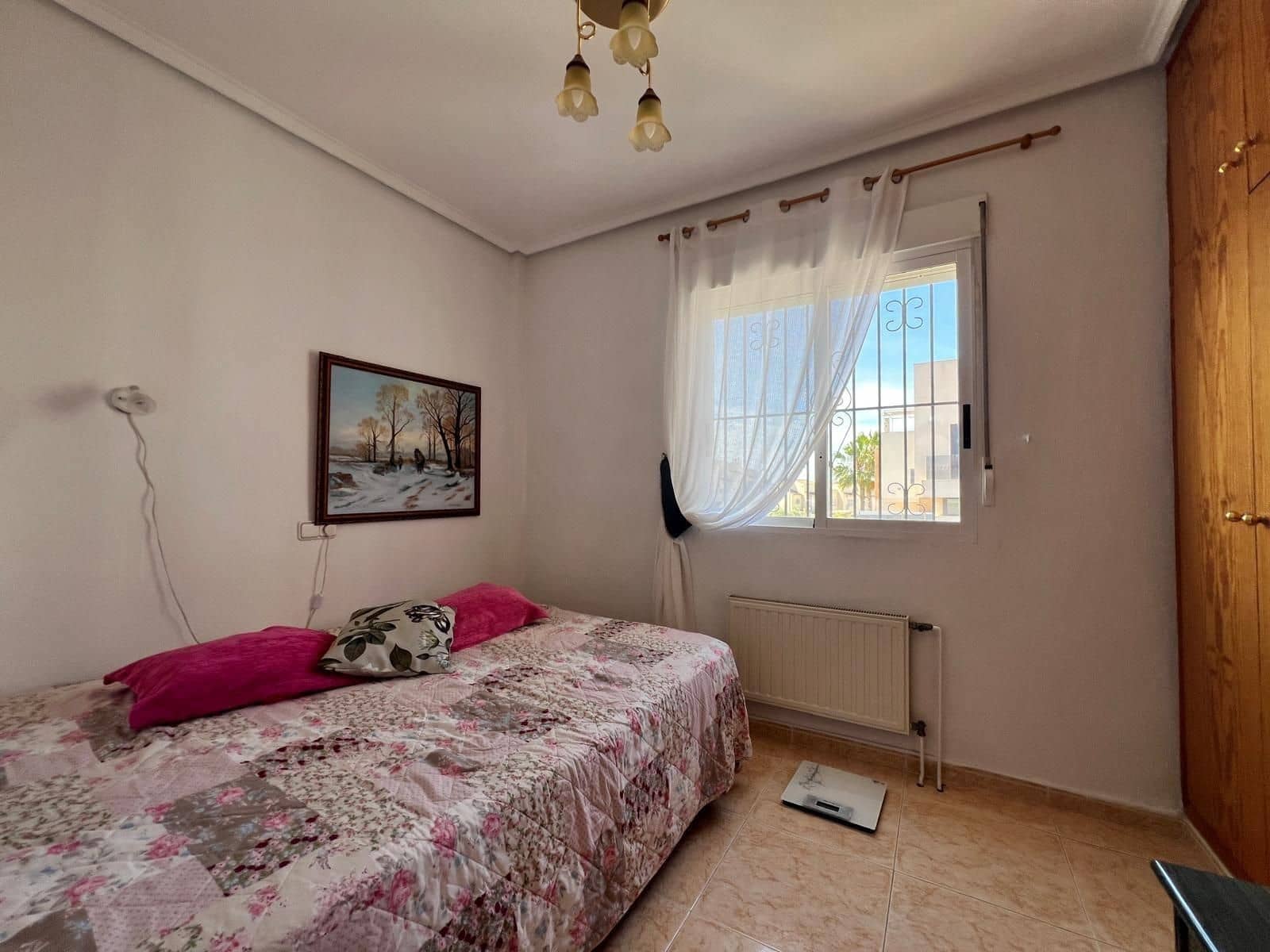 Chalet de 3 habitaciones en Torrevieja en venta con piscina - 315.000 € (Ref: 9995268)