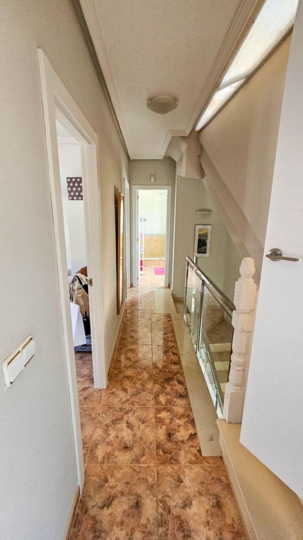 3 slaapkamer Villa te koop in La Zenia met zwembad - € 395.000 (Ref: 9995270)