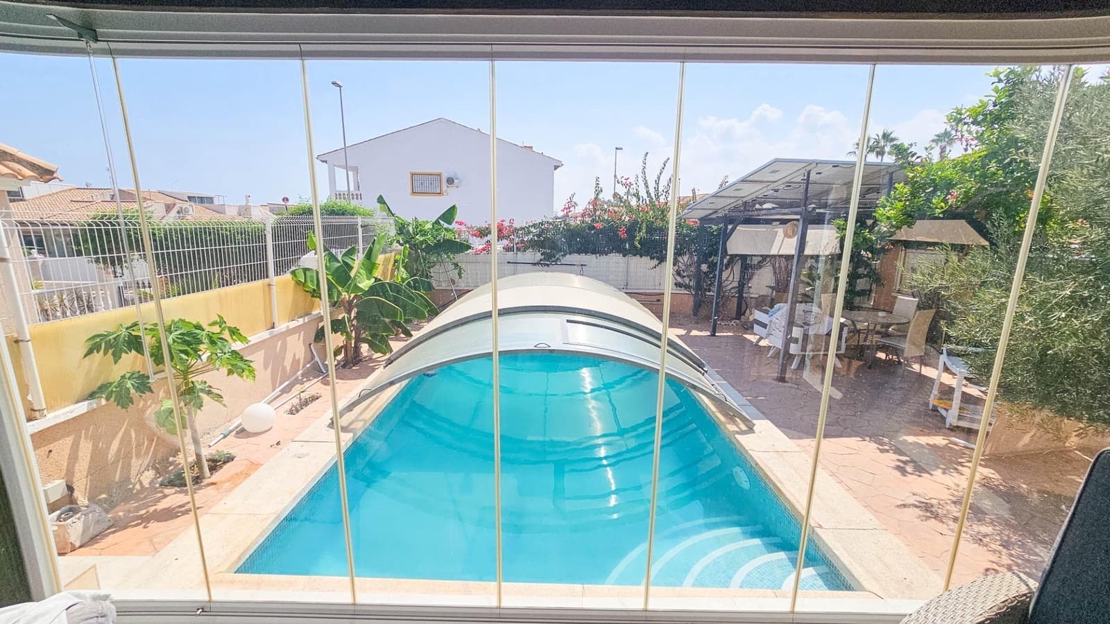 3 slaapkamer Villa te koop in La Zenia met zwembad - € 395.000 (Ref: 9995270)