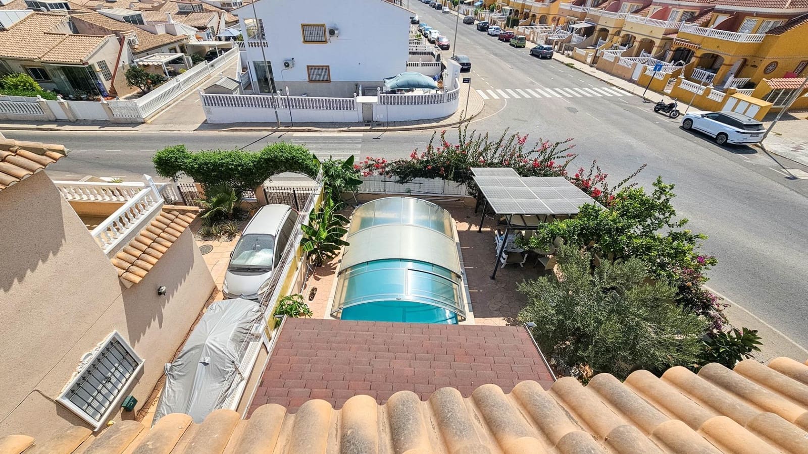 3 slaapkamer Villa te koop in La Zenia met zwembad - € 395.000 (Ref: 9995270)