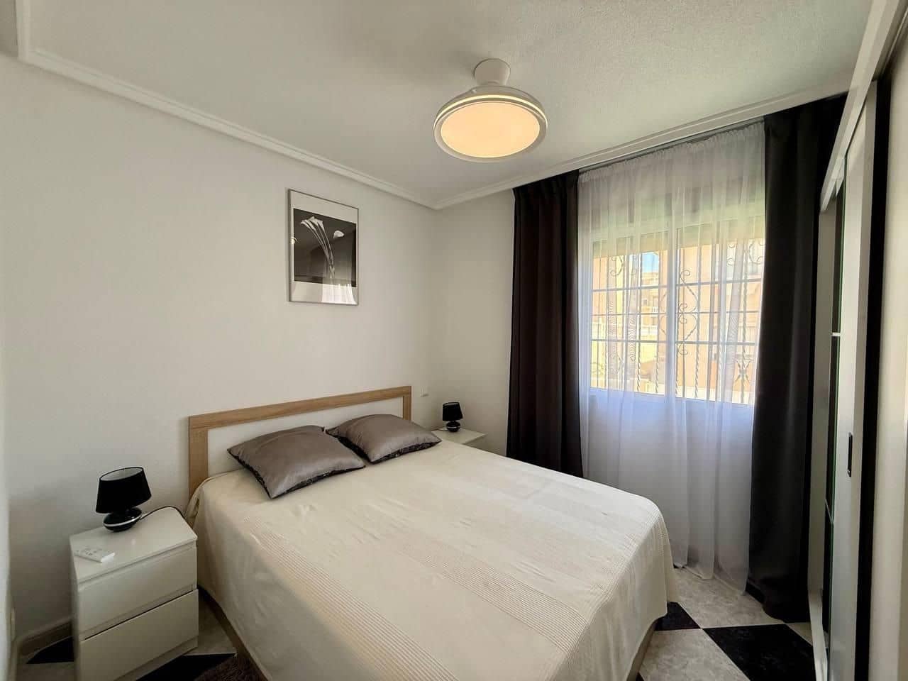 4 slaapkamer Villa te koop in Orihuela Costa met zwembad - € 359.000 (Ref: 9995871)