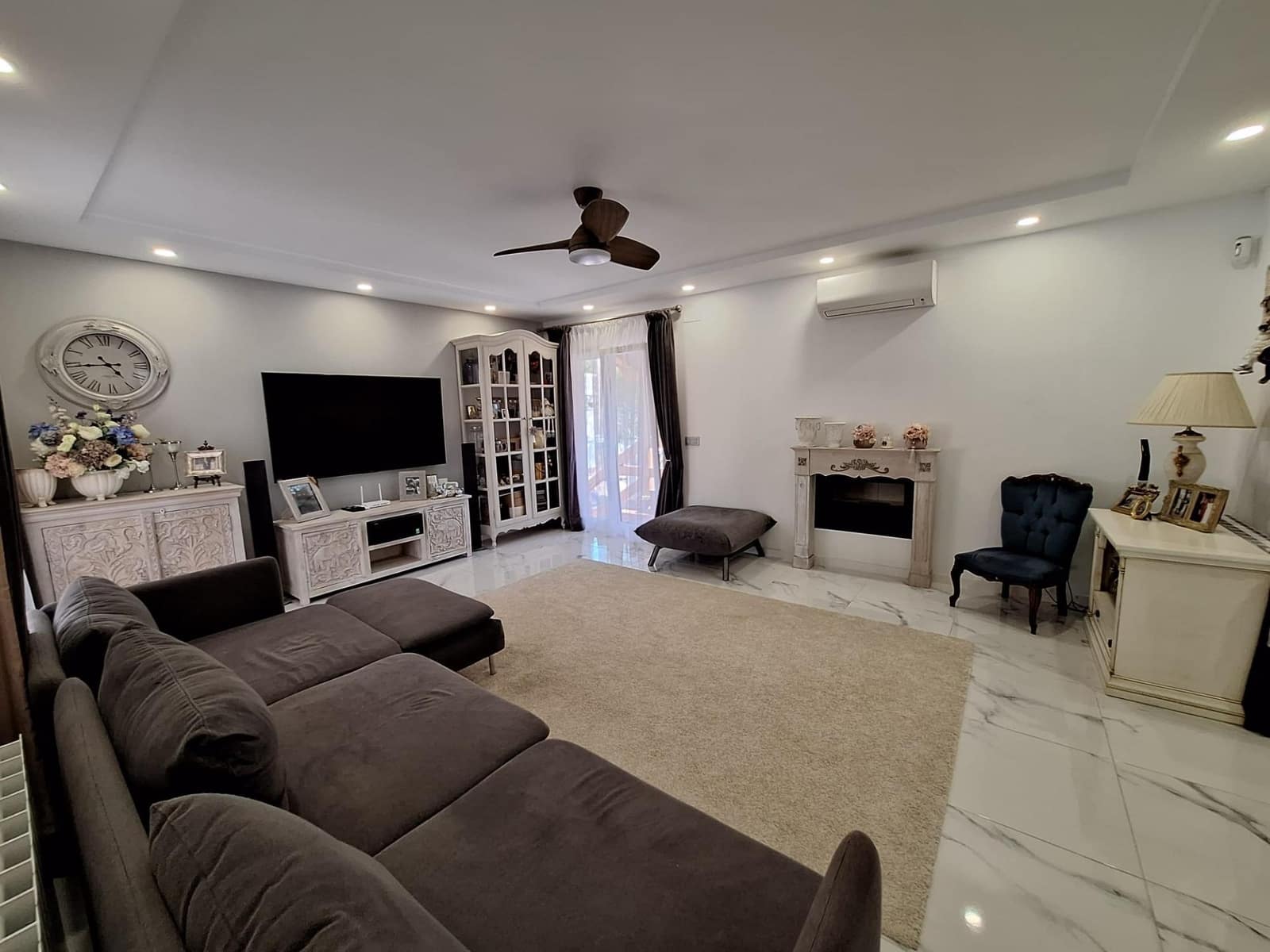 3 soveværelse Villa til salg i Pinar de Campoverde med swimmingpool - € 475.000 (Ref: 9995878)
