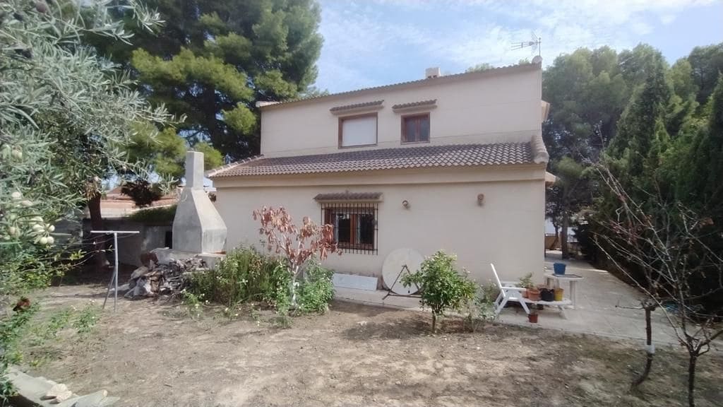 Chalet de 6 habitaciones en La Siesta en venta con piscina - 550.000 € (Ref: 9995879)