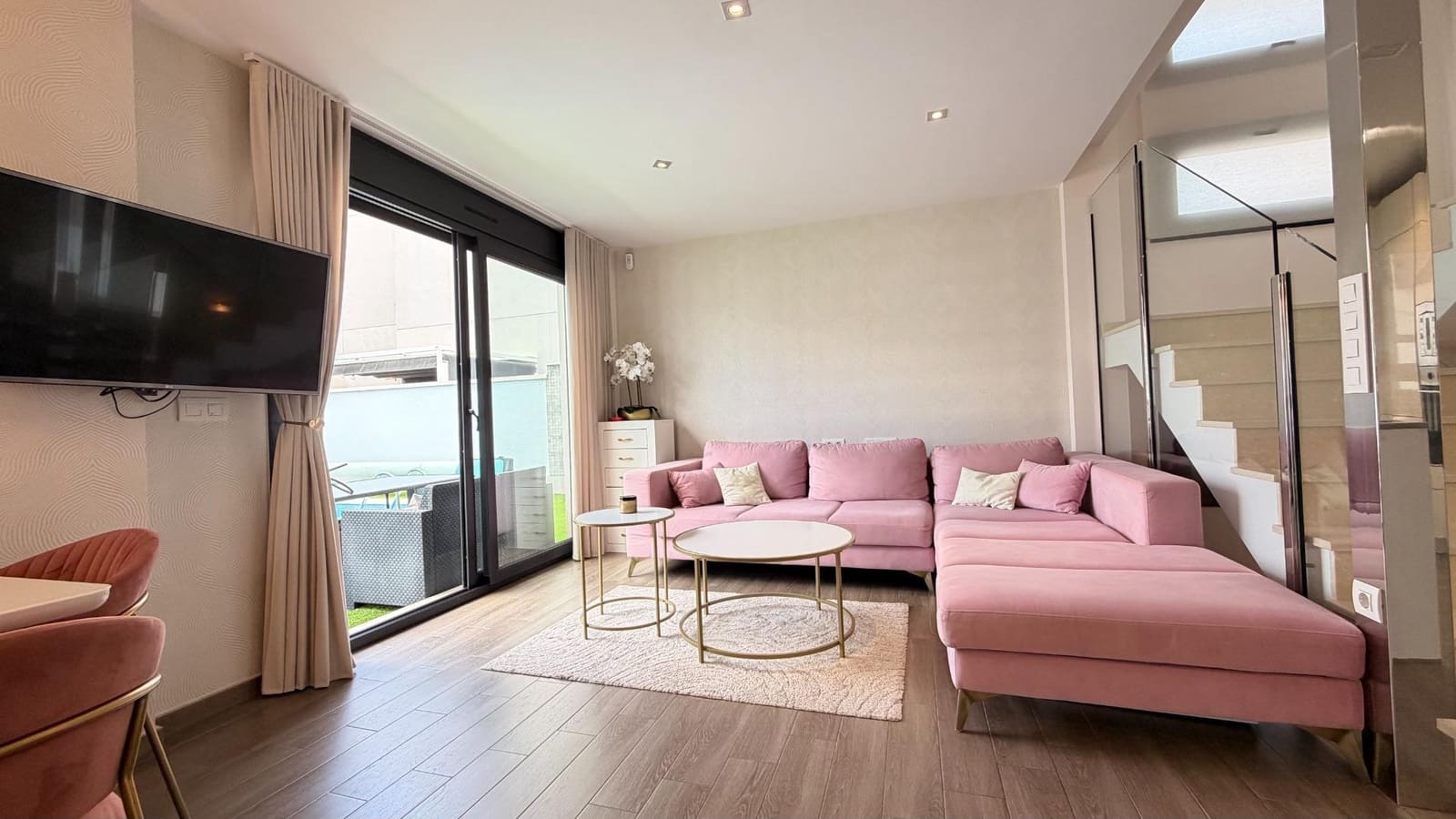 5 slaapkamer Villa te koop in Aguas Nuevas met zwembad - € 558.900 (Ref: 9995880)