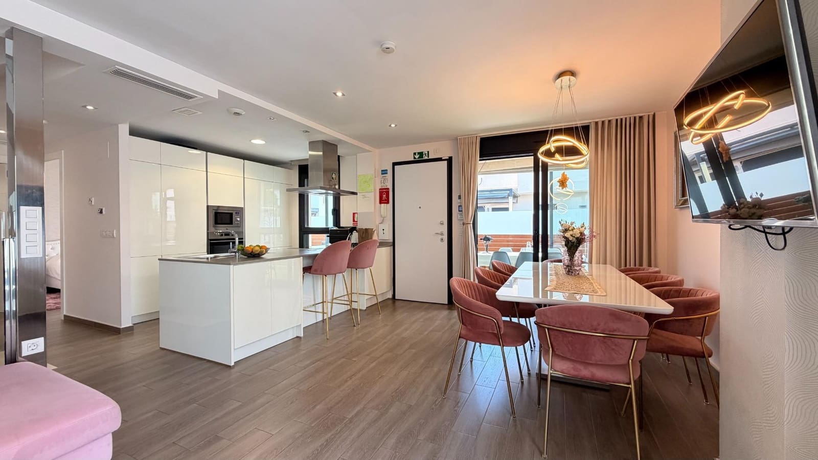 5 slaapkamer Villa te koop in Aguas Nuevas met zwembad - € 558.900 (Ref: 9995880)