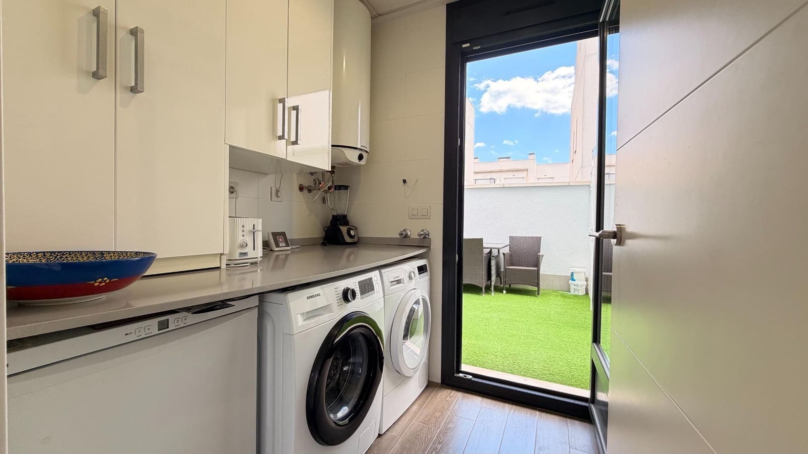 5 slaapkamer Villa te koop in Aguas Nuevas met zwembad - € 558.900 (Ref: 9995880)