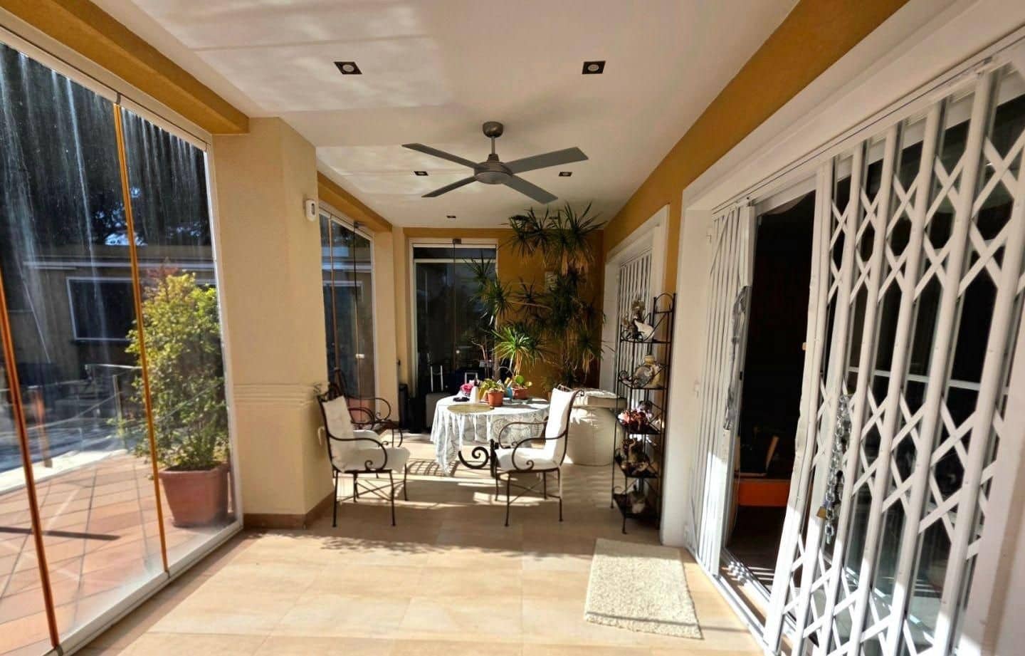 5 sypialnia Willa na sprzedaż w Orihuela Costa z basenem - 739 900 € (Ref: 9995883)
