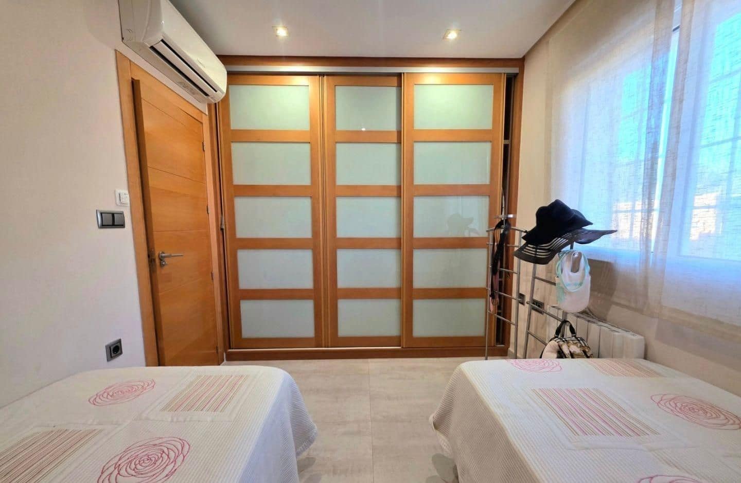 5 sypialnia Willa na sprzedaż w Orihuela Costa z basenem - 739 900 € (Ref: 9995883)