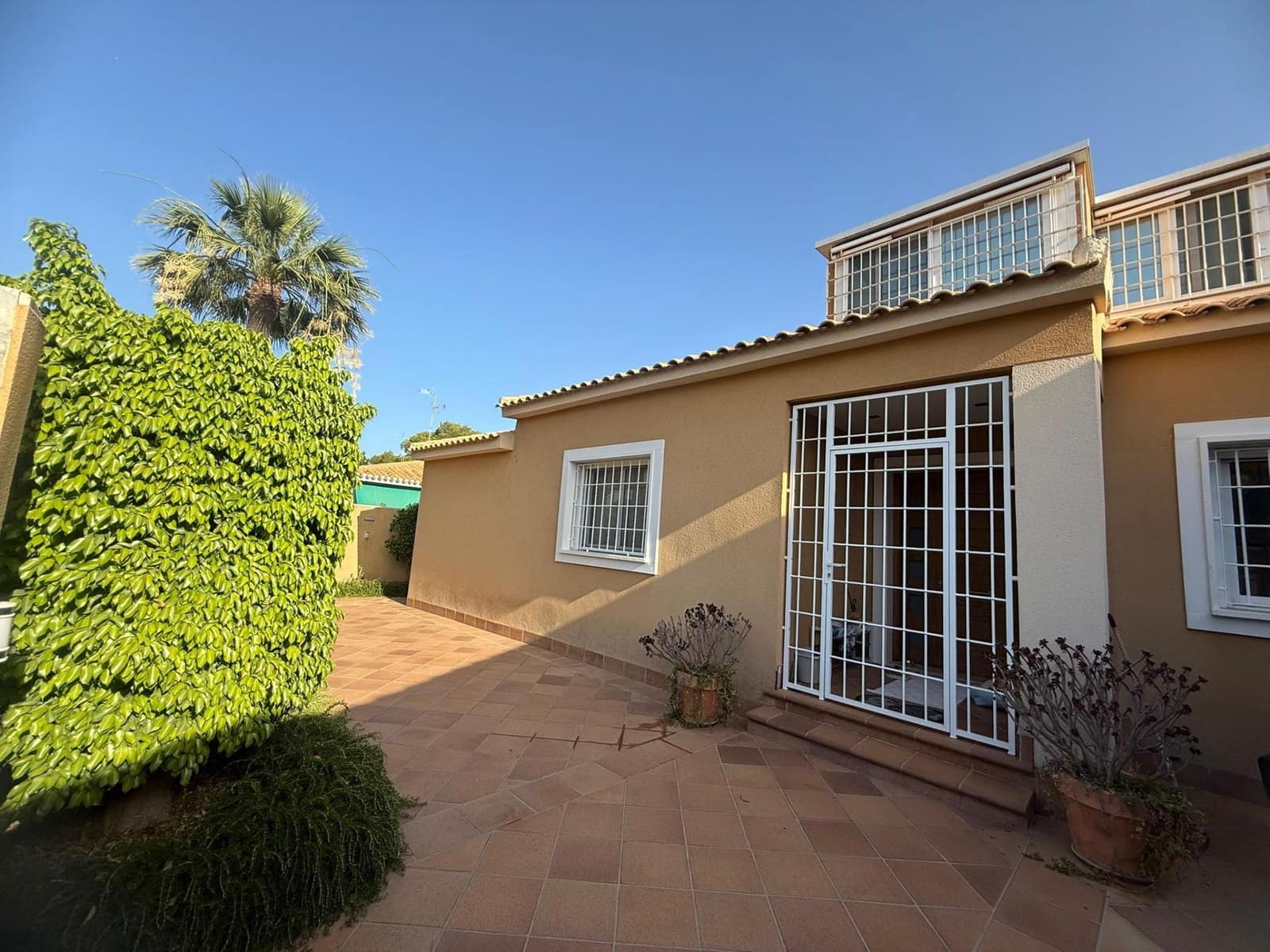 5 sypialnia Willa na sprzedaż w Orihuela Costa z basenem - 739 900 € (Ref: 9995883)