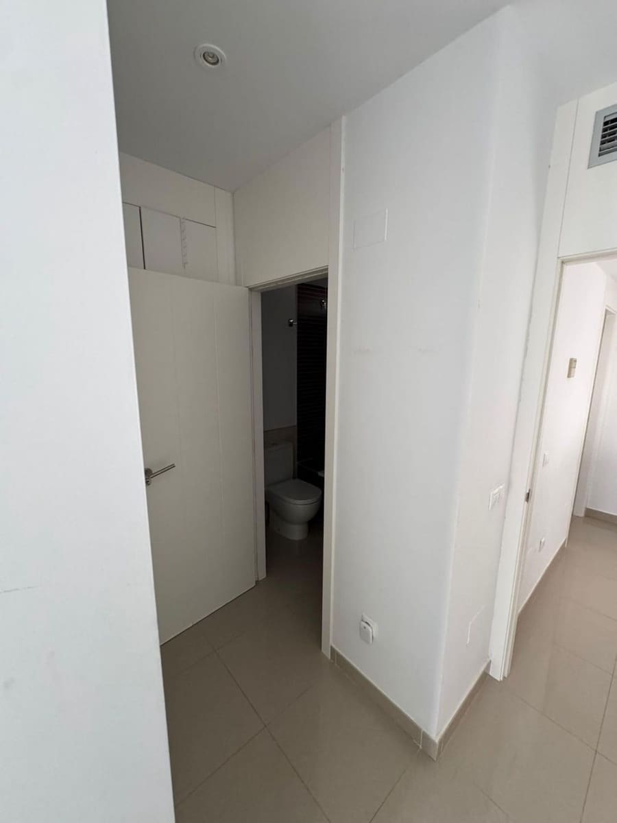 3 quarto Moradia Geminada para venda em Punta Prima com piscina - 375 000 € (Ref: 9995887)