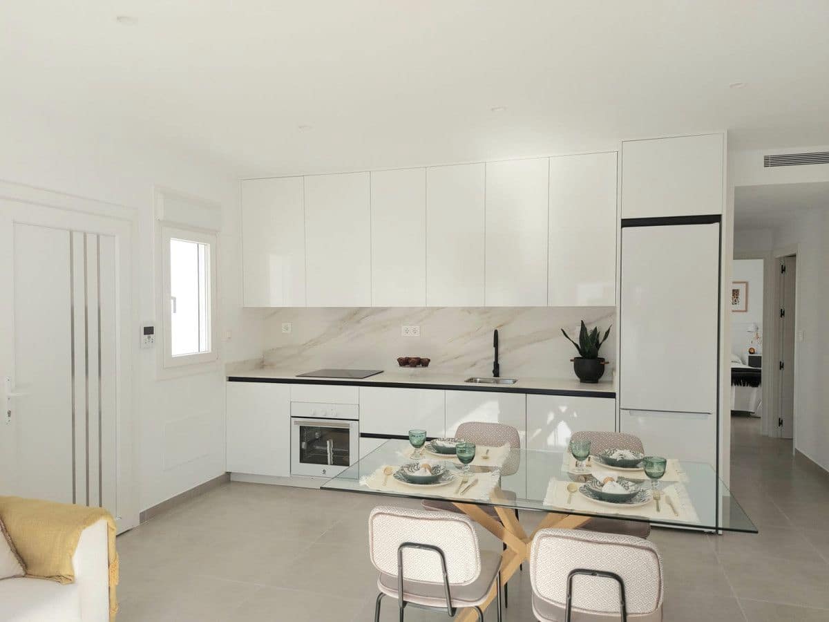 2 soverom Villa til salgs i Roldan med svømmebasseng - € 242 500 (Ref: 9999990)