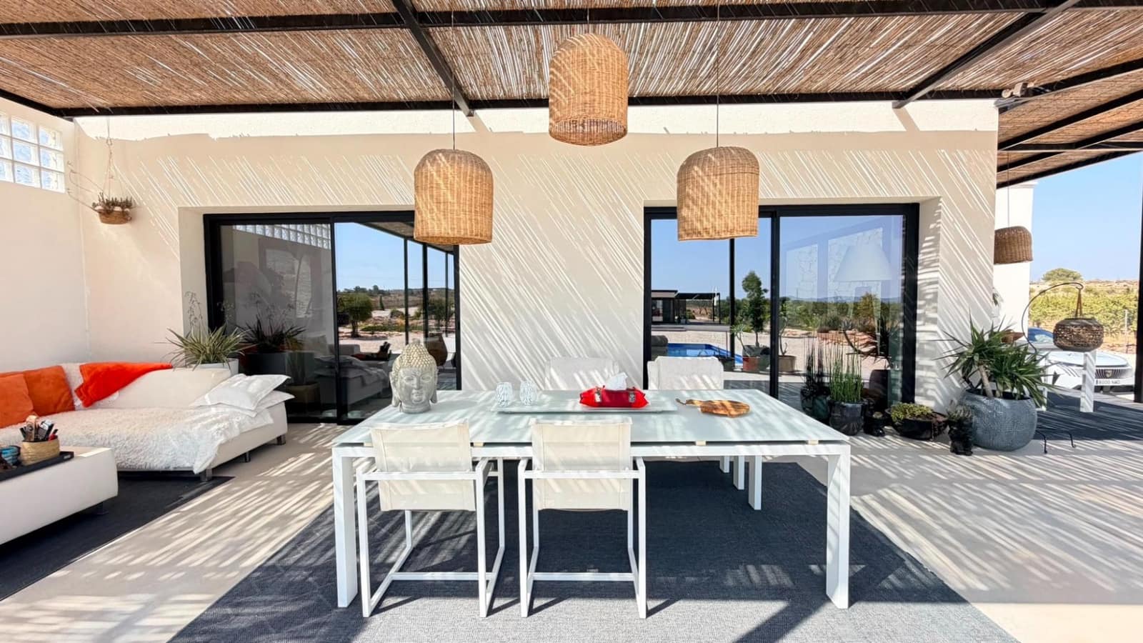 5 soveværelse Villa til salg i Pinoso - € 679.000 (Ref: 9999994)