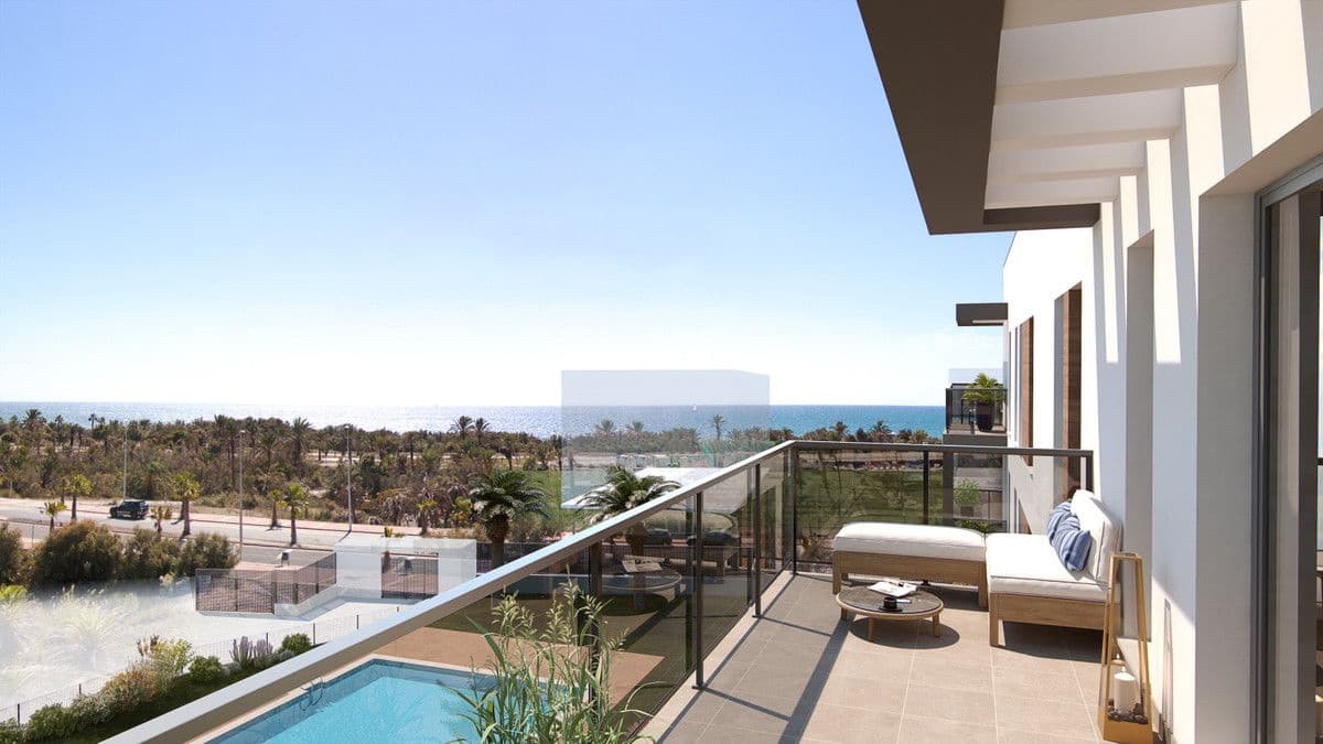 3 Zimmer Apartment zu verkaufen in Almerimar mit Pool - 321.000 € (Ref: 9999999)