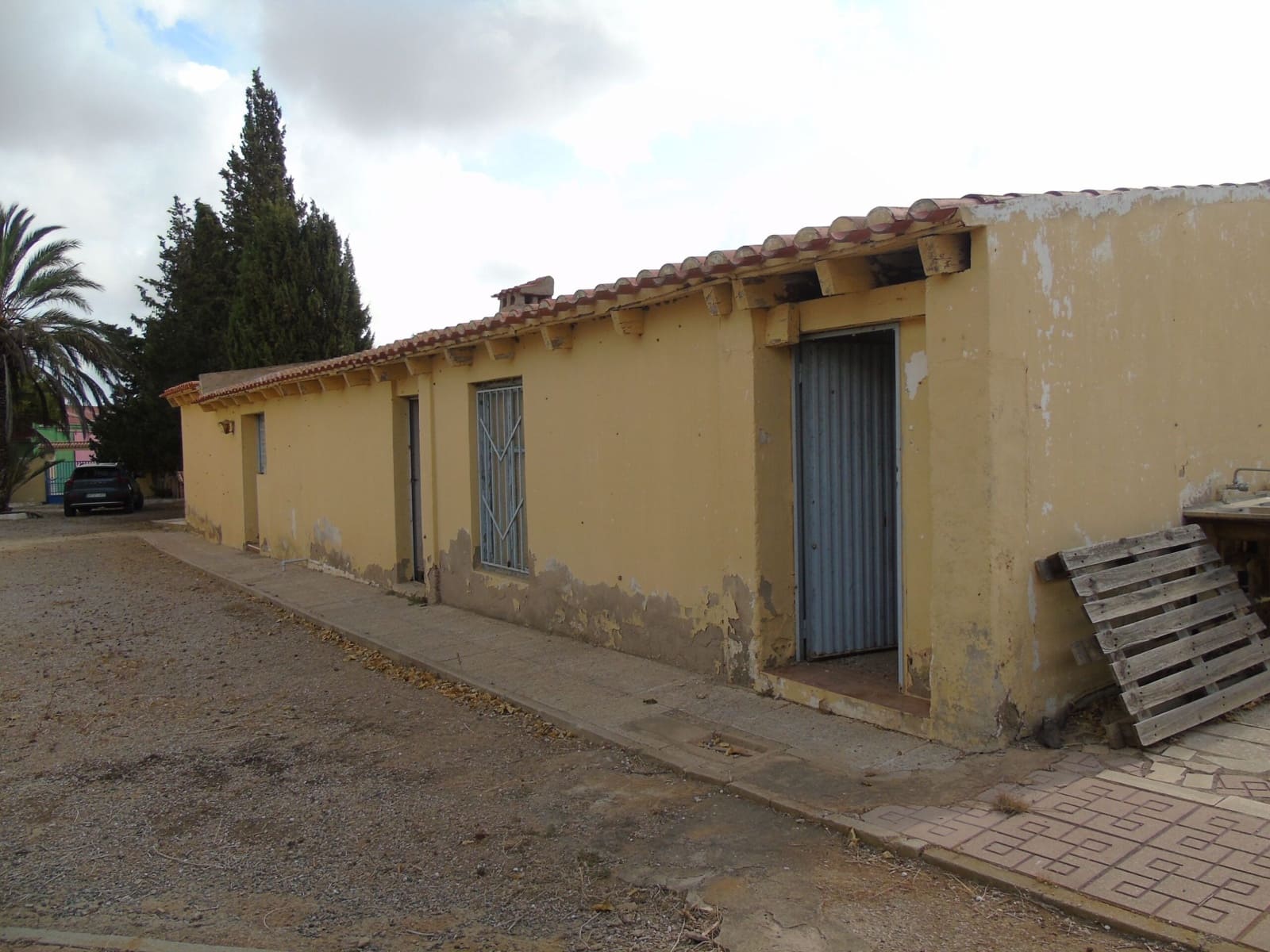 5 bedroom Finca/Country House for sale in El Beal with pool - € 500,000 (Ref: 10023518)