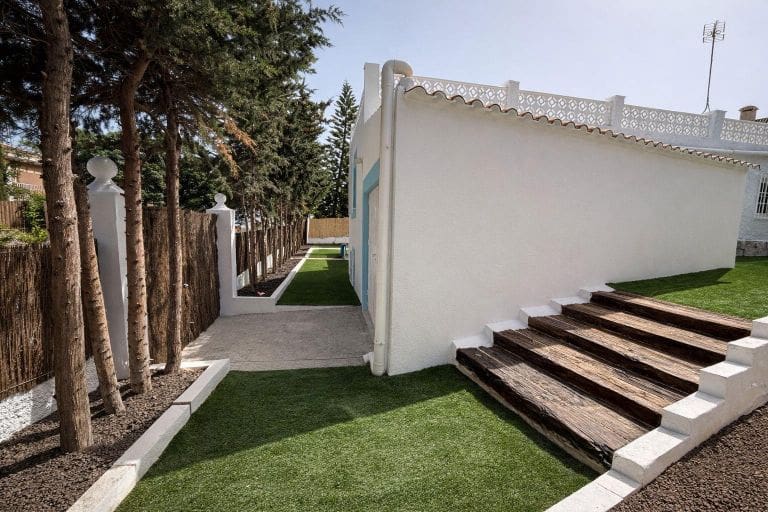 4 soveværelse Villa til salg i El Carmoli med swimmingpool - € 375.000 (Ref: 10029944)