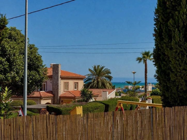 4 soveværelse Villa til salg i El Carmoli med swimmingpool - € 375.000 (Ref: 10029944)