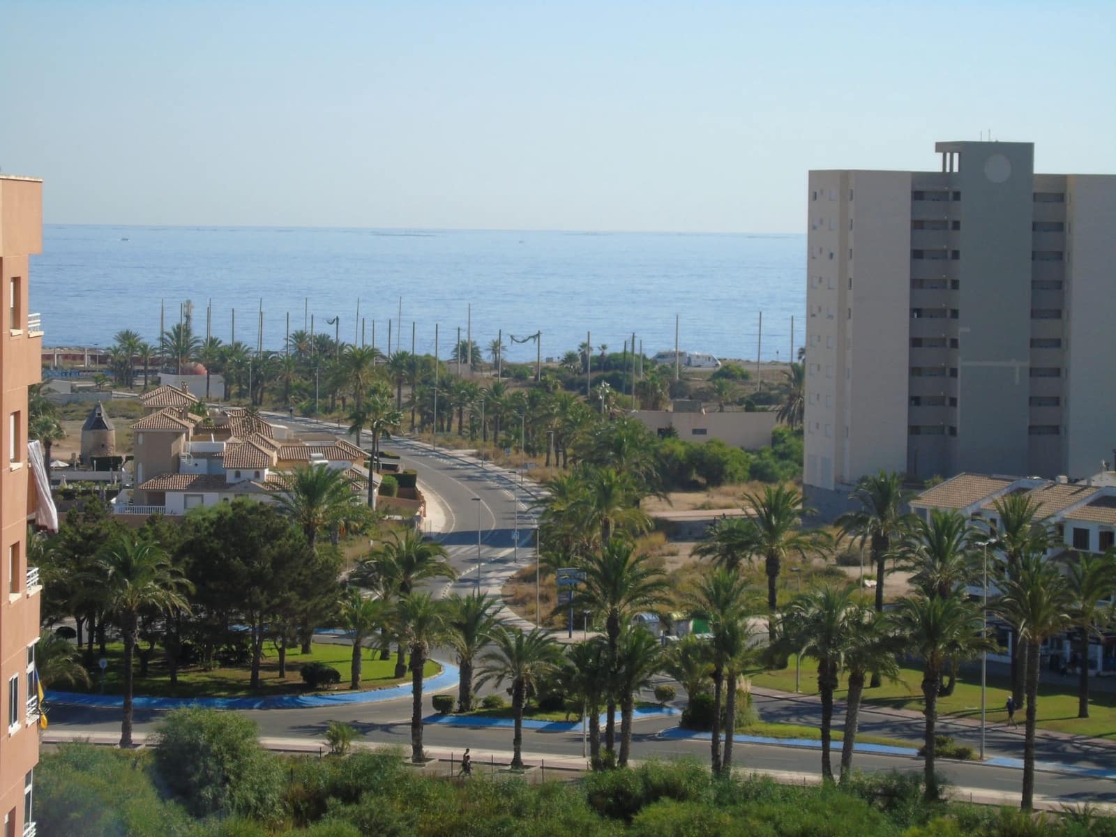 3 bedroom Penthouse for sale in La Manga del Mar Menor with pool garage - € 225,000 (Ref: 8494610)