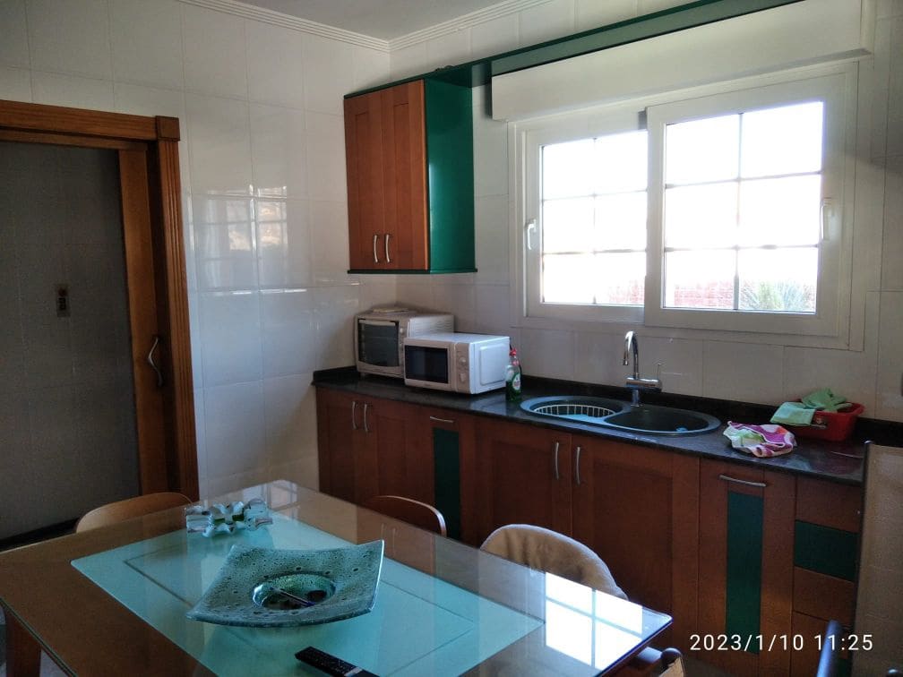 4 soveværelse Villa til salg i Playa Honda med swimmingpool - € 750.000 (Ref: 8494614)